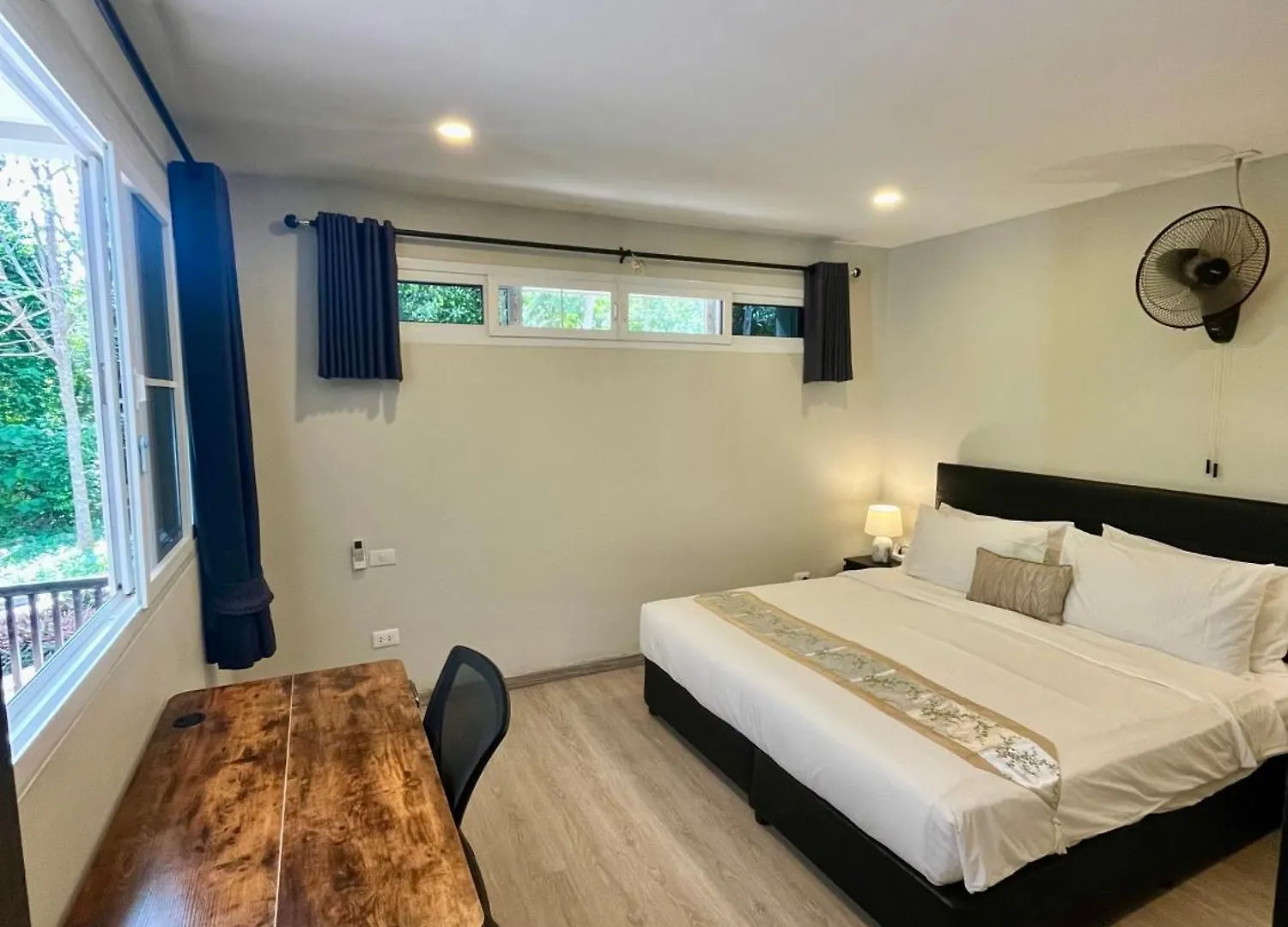 Lanta Sunshine Residence Apt 1 One Bed Apartment With Ac And Work Space Ko Lanta
